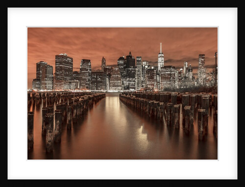 Manhattan skyline with groynes by Assaf Frank